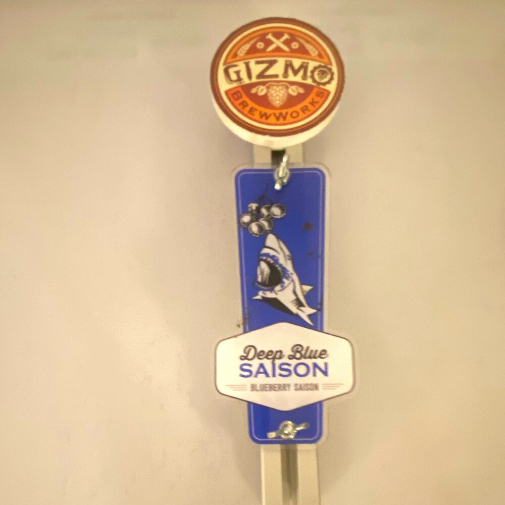 Gizmo BrewWorks Deep Blue Saison Blueberry Beer Tap Handle Knob Breweriana